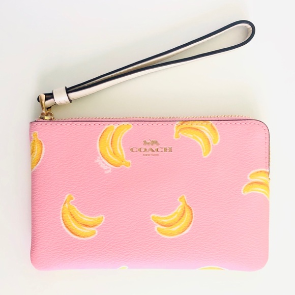 NEW Coach Corner Zip Wristlet Purse Banana 🍌Print - Picture 2 of 6